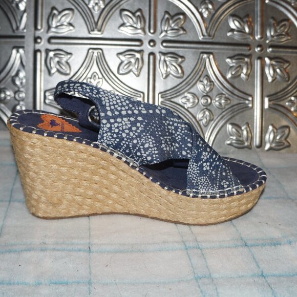 Rocketdog Size 7.5 Blue and White Rope Wedge Sandals Open Toe - Picture 5 of 7
